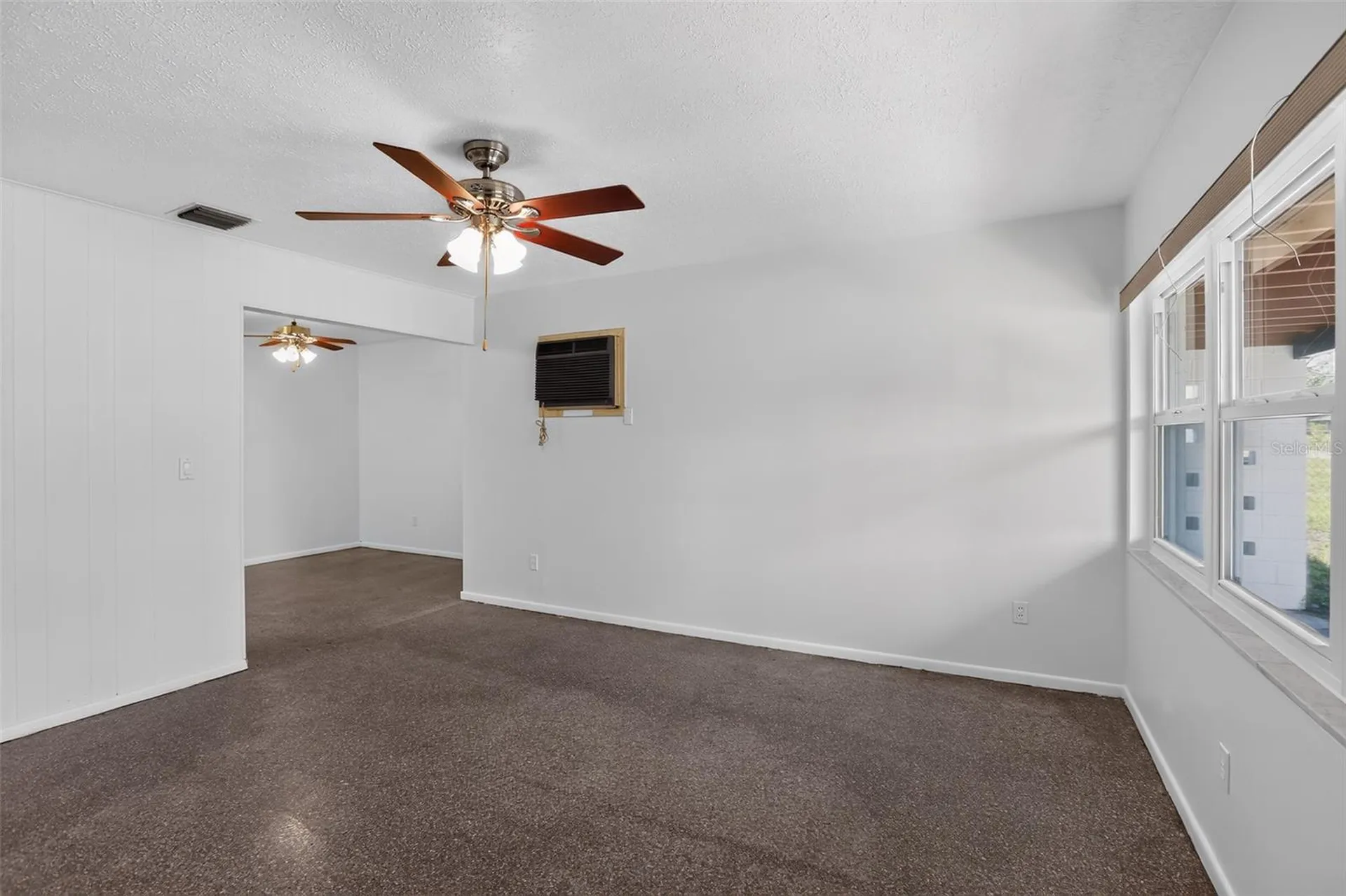 6120 W Ridgewood Avenue Orlando FL 32835