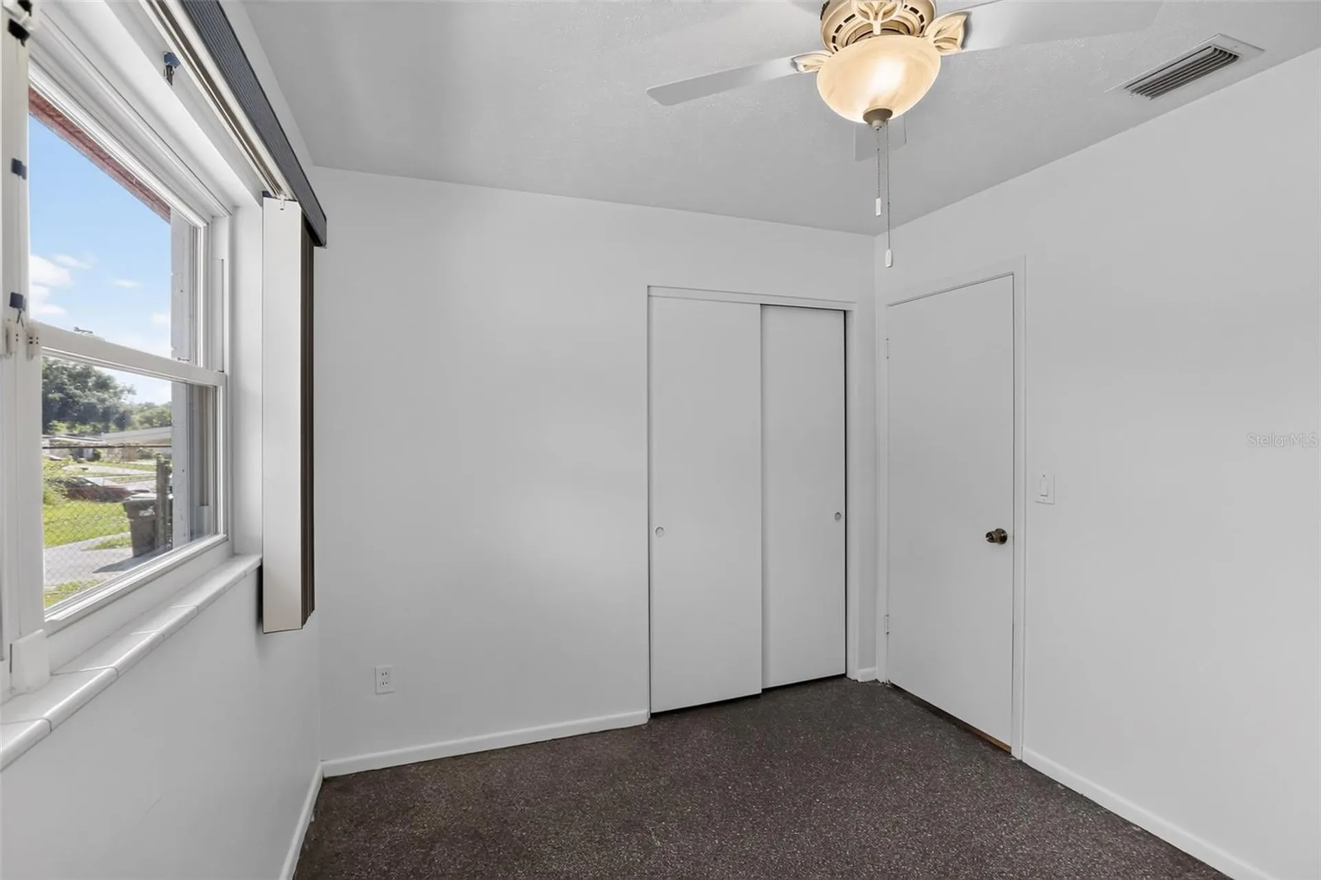 6120 W Ridgewood Avenue Orlando FL 32835