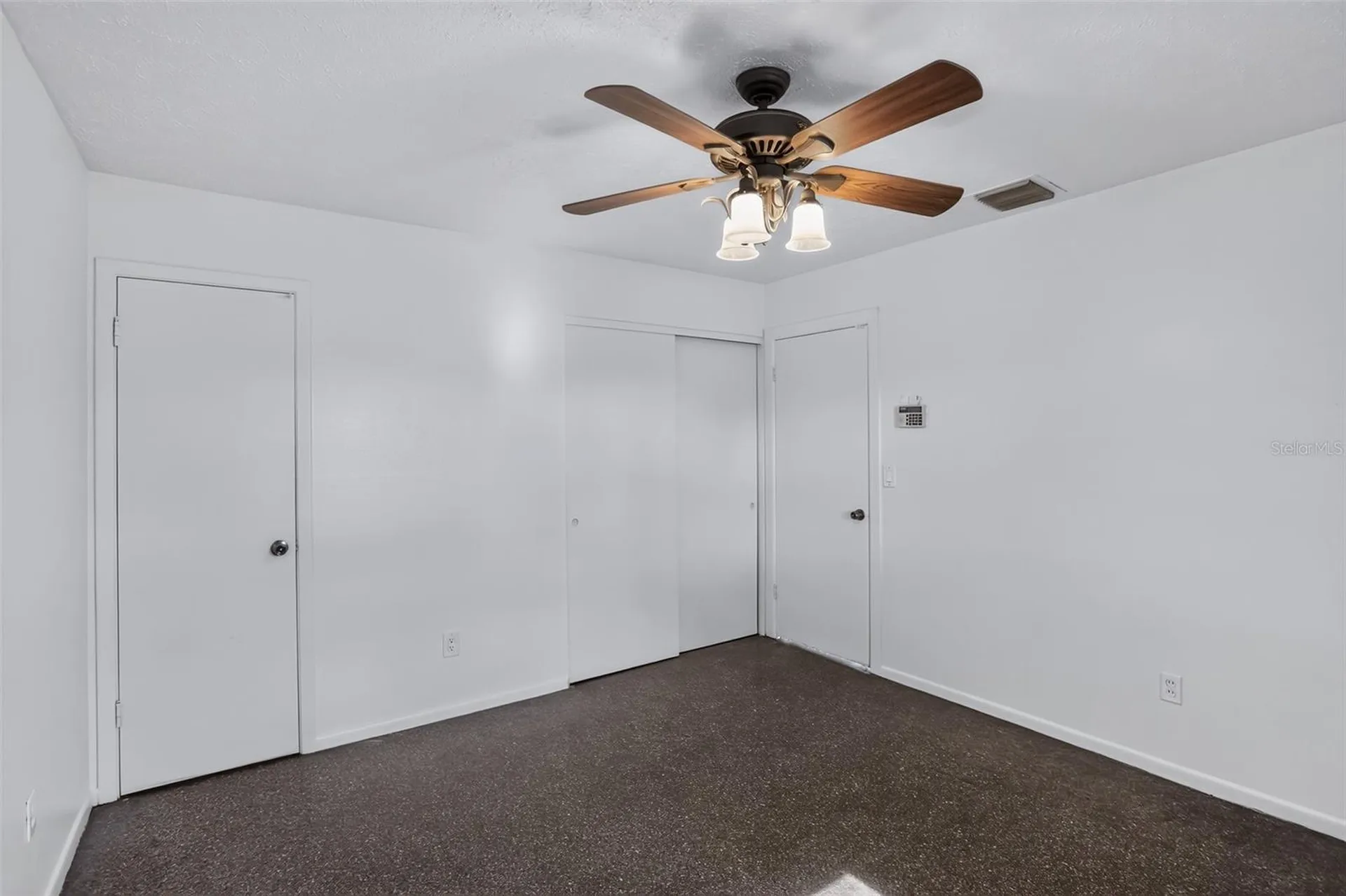6120 W Ridgewood Avenue Orlando FL 32835