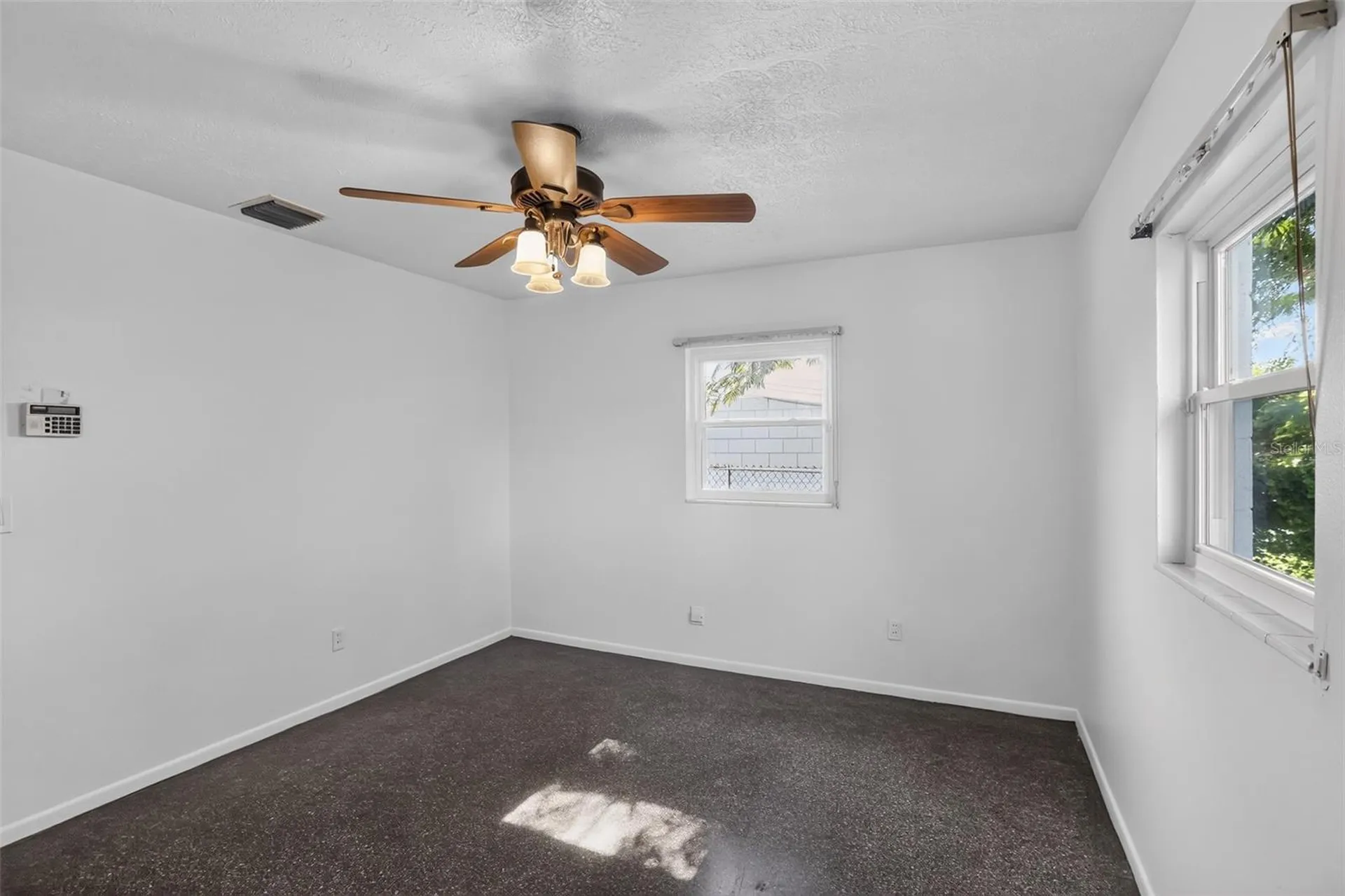 6120 W Ridgewood Avenue Orlando FL 32835