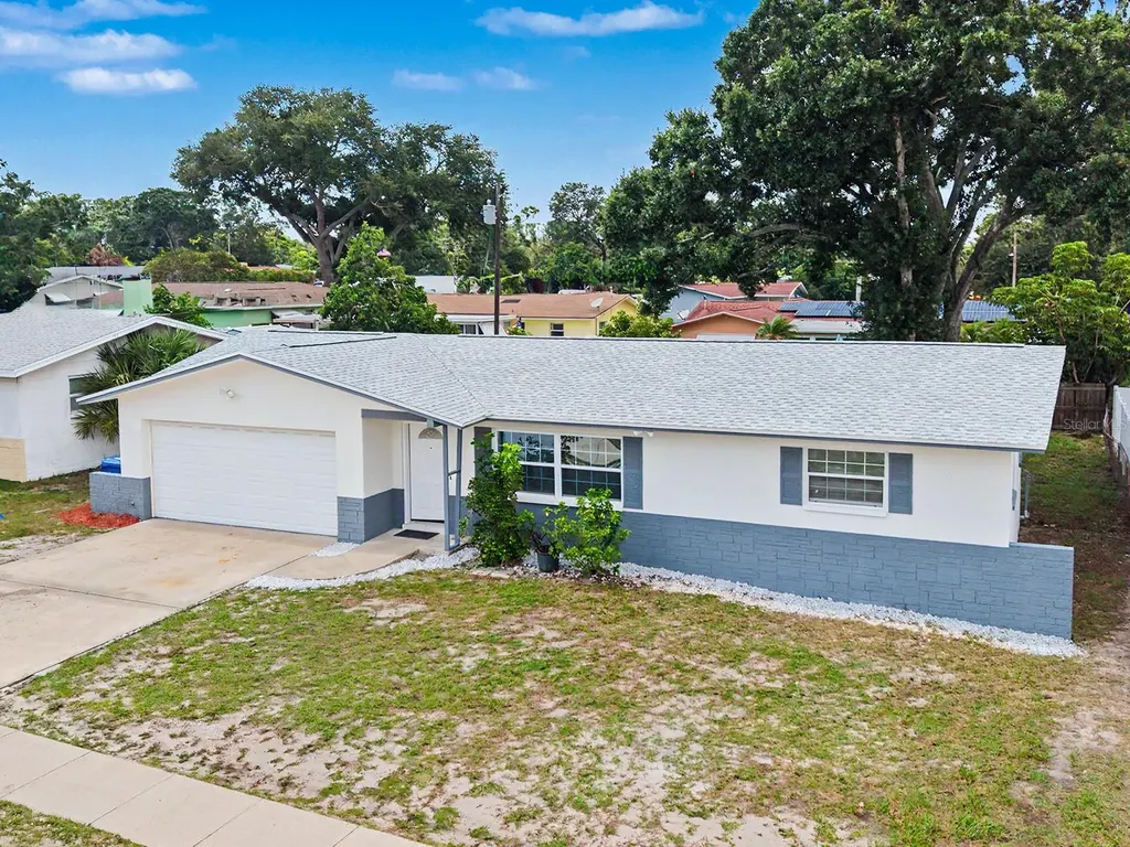 1354 Rosery Road NE Largo FL 33770