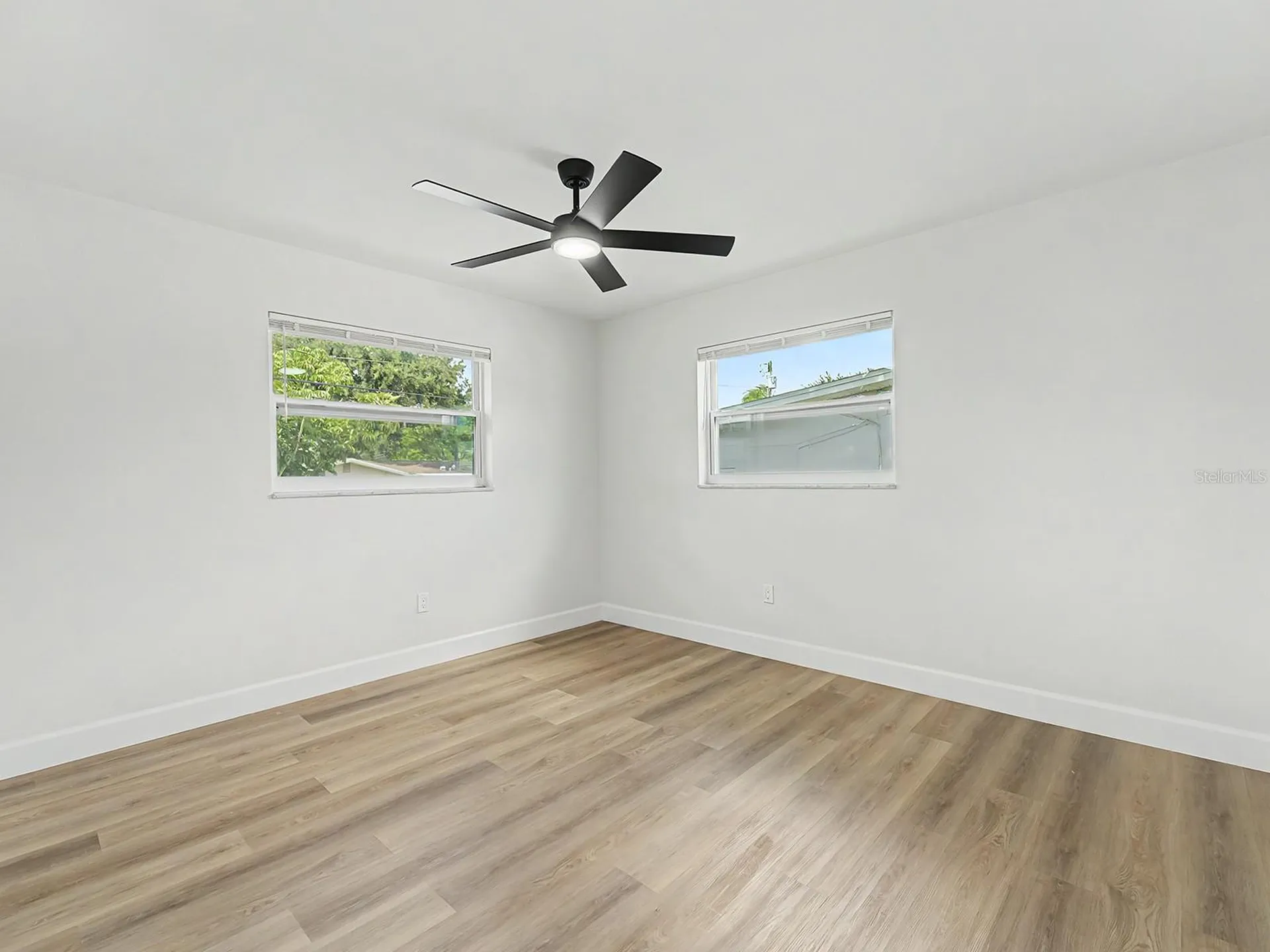 1354 Rosery Road NE Largo FL 33770