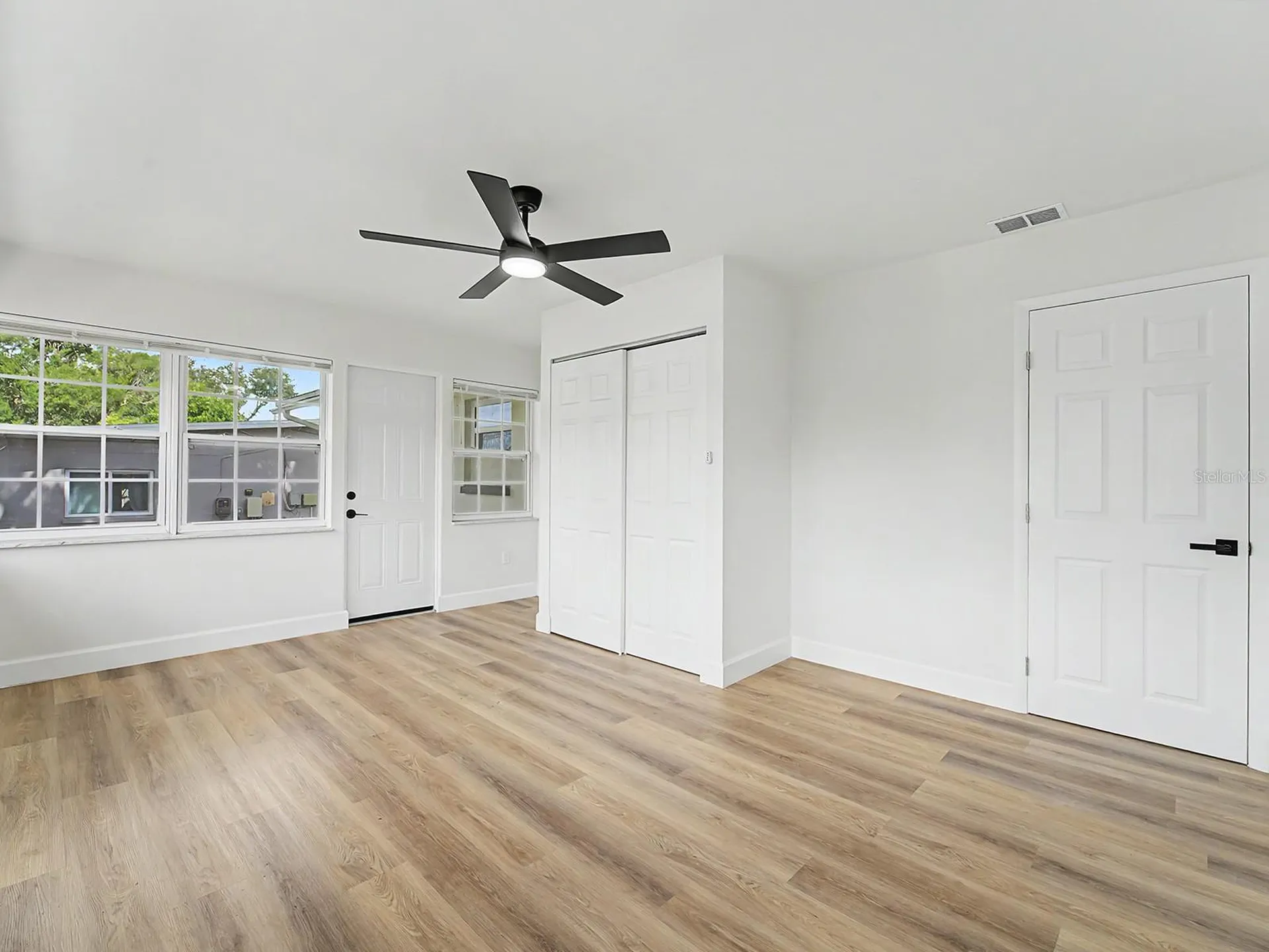 1354 Rosery Road NE Largo FL 33770