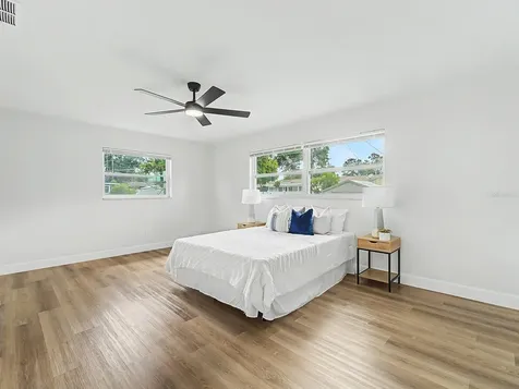 1354 Rosery Road NE Largo FL 33770