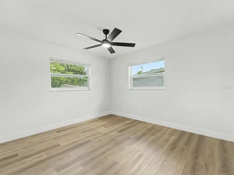 1354 Rosery Road NE Largo FL 33770