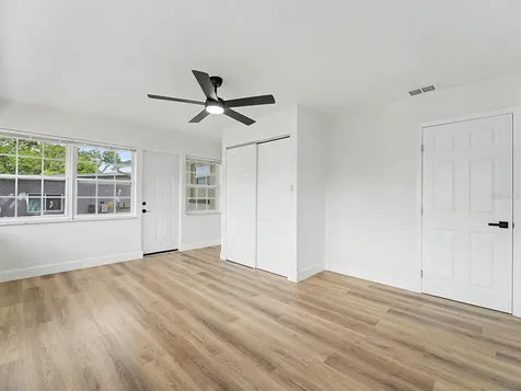1354 Rosery Road NE Largo FL 33770