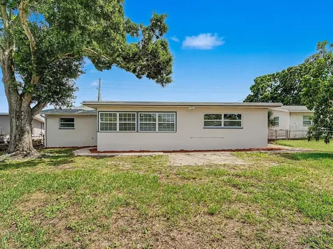 1354 Rosery Road NE Largo FL 33770
