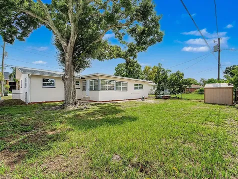 1354 Rosery Road NE Largo FL 33770