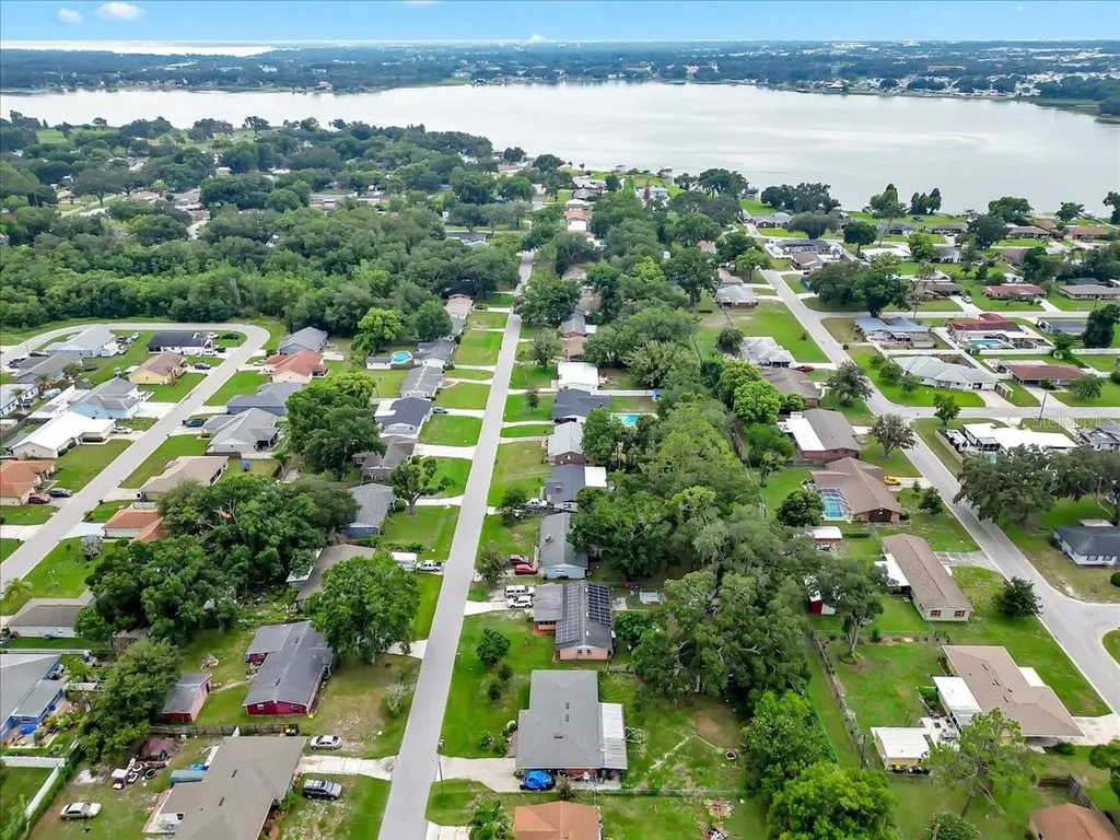 5810 Driftwood Drive Lakeland FL 33809