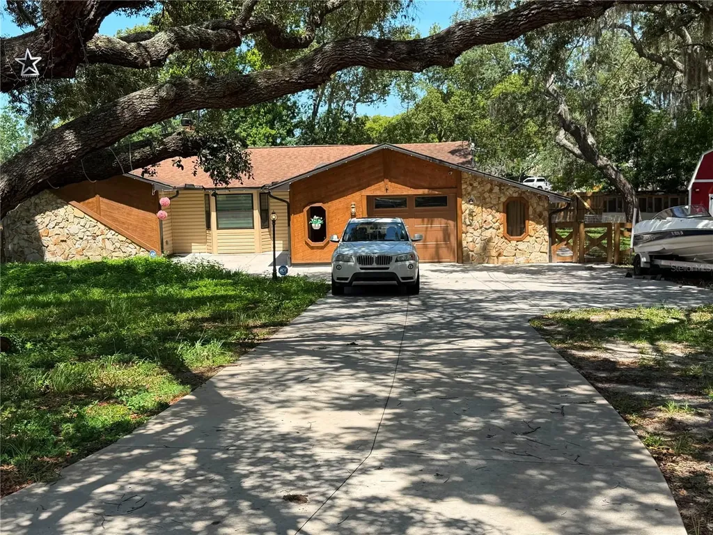 325 Gulfport Lane Spring Hill FL 34608