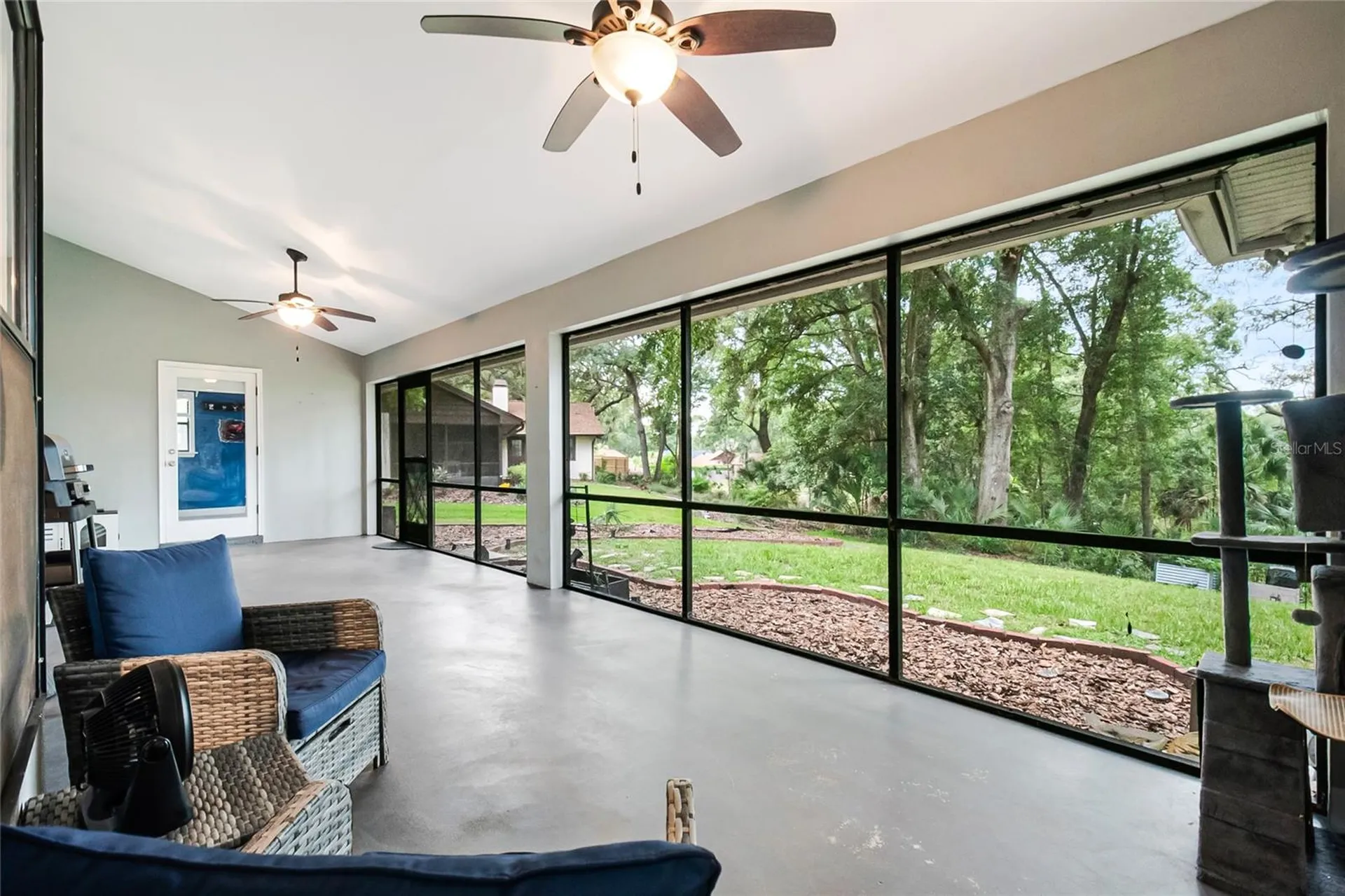 1937 Hidden Pine Lane Apopka FL 32712