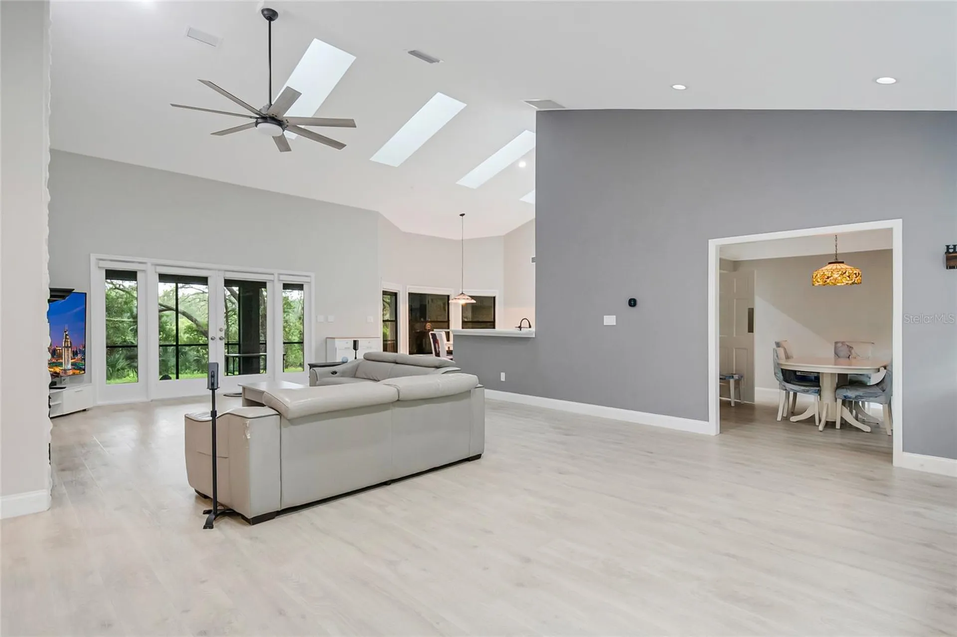 1937 Hidden Pine Lane Apopka FL 32712