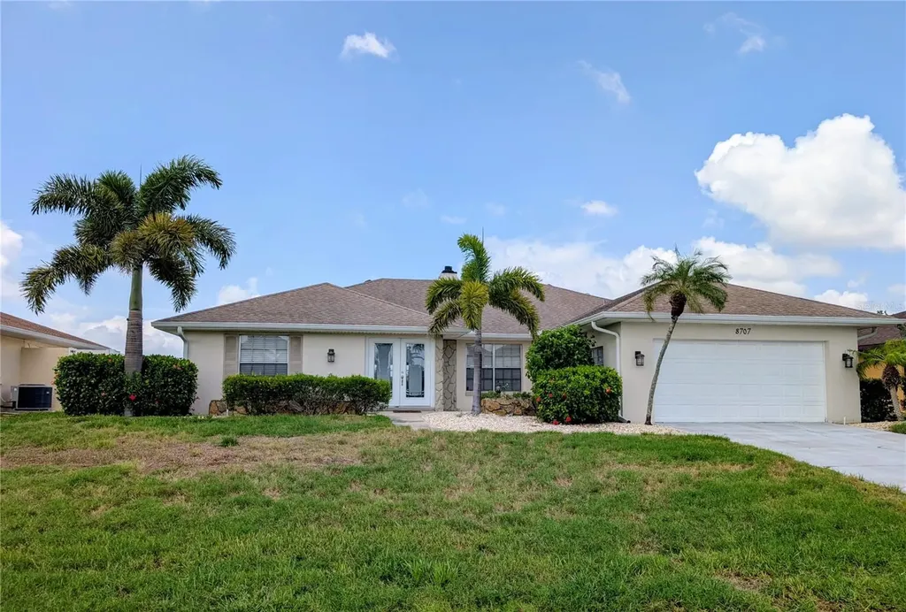 8707 51st Avenue W Bradenton FL 34210