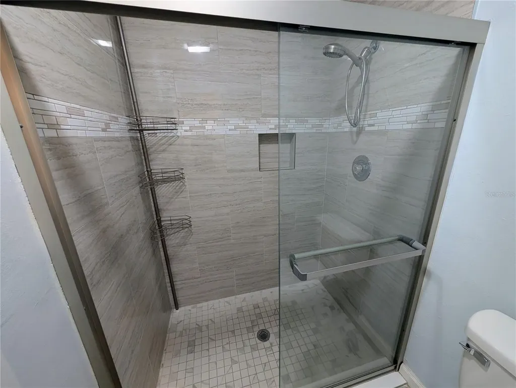 8707 51st Avenue W Bradenton FL 34210