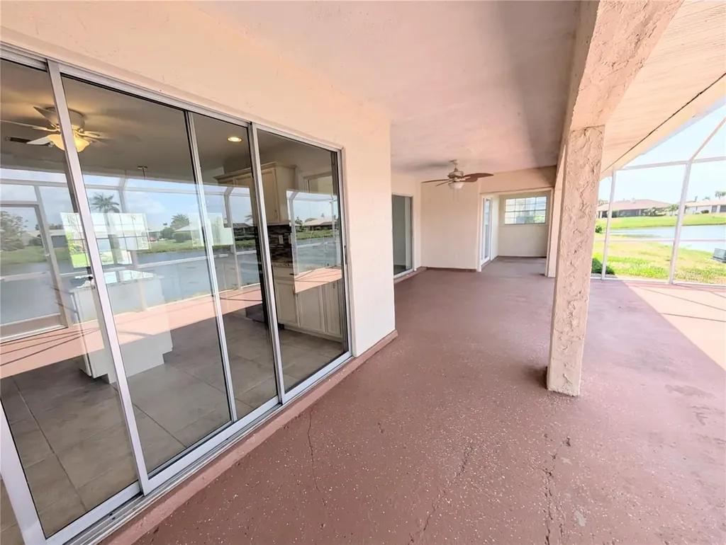 8707 51st Avenue W Bradenton FL 34210