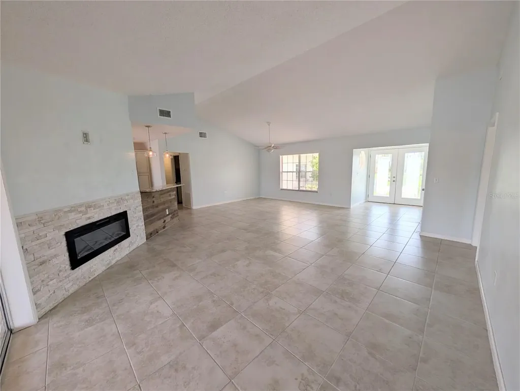8707 51st Avenue W Bradenton FL 34210