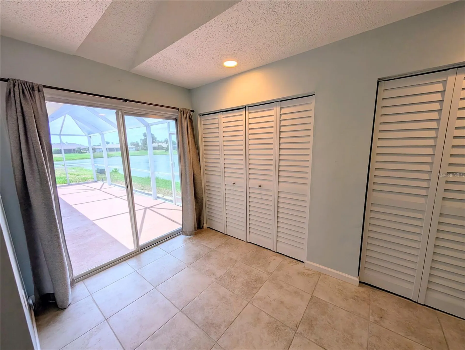 8707 51st Avenue W Bradenton FL 34210