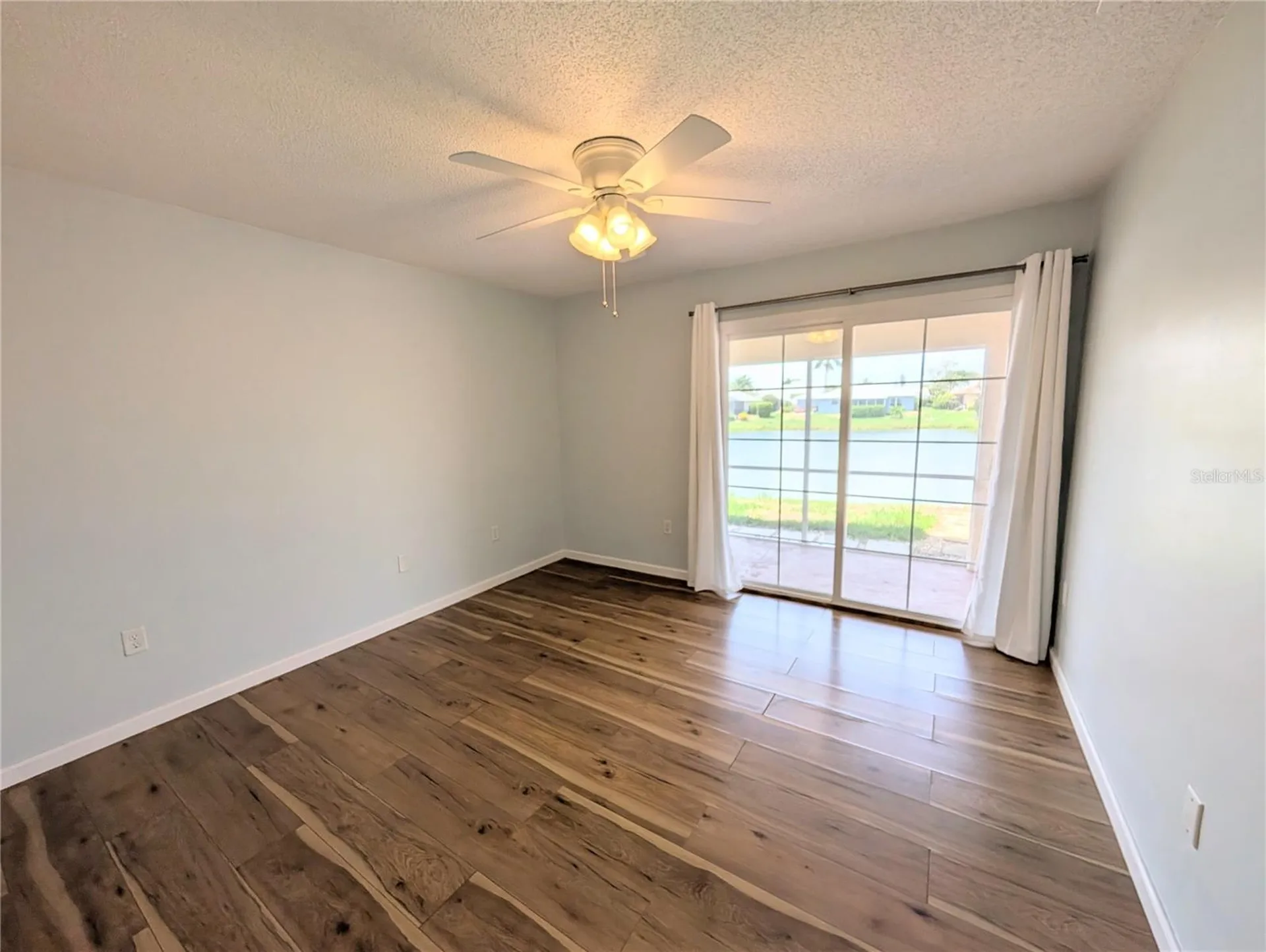 8707 51st Avenue W Bradenton FL 34210