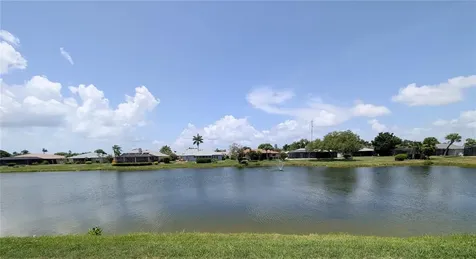 8707 51st Avenue W Bradenton FL 34210