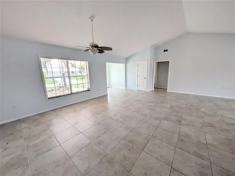 8707 51st Avenue W Bradenton FL 34210