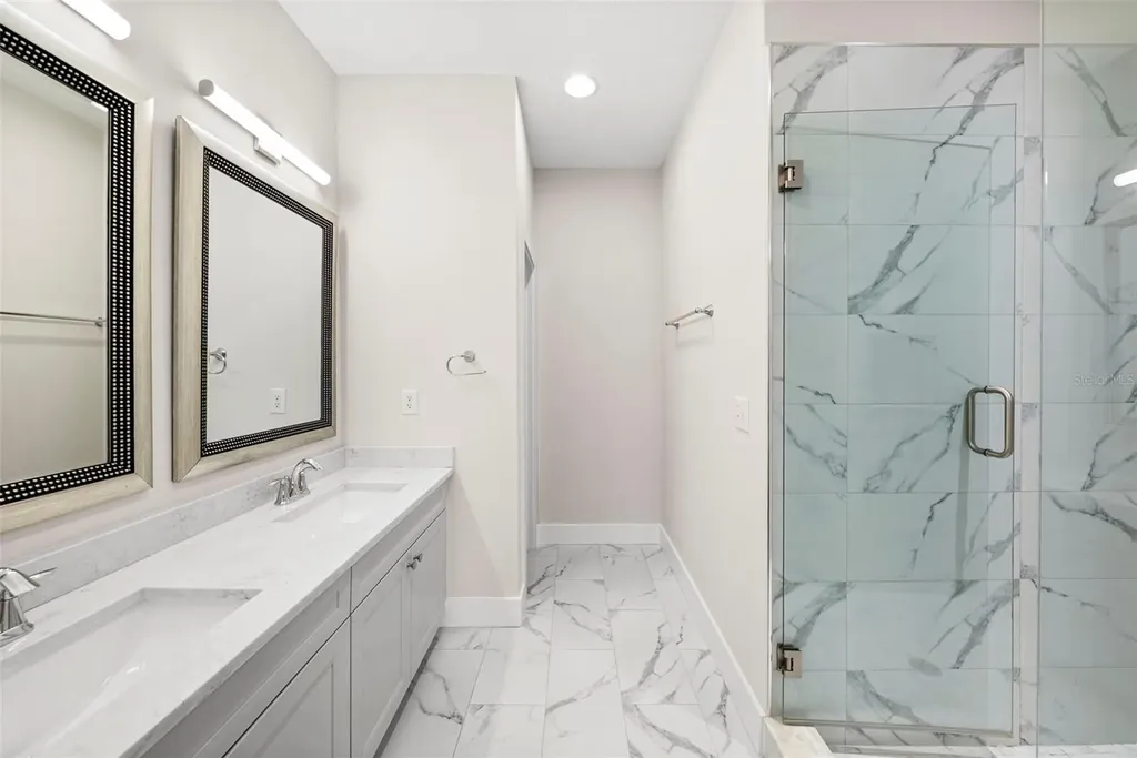 3122 W Azeele Street Tampa FL 33609