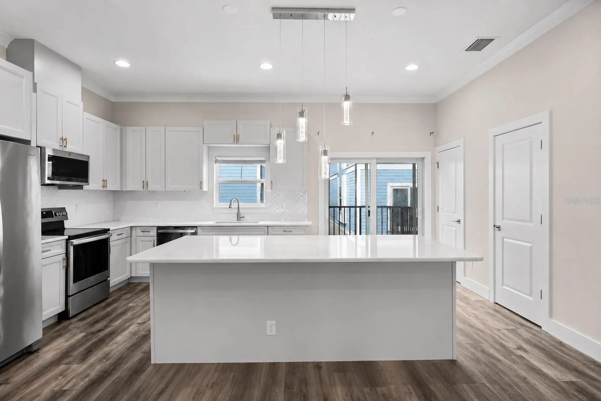 3122 W Azeele Street Tampa FL 33609