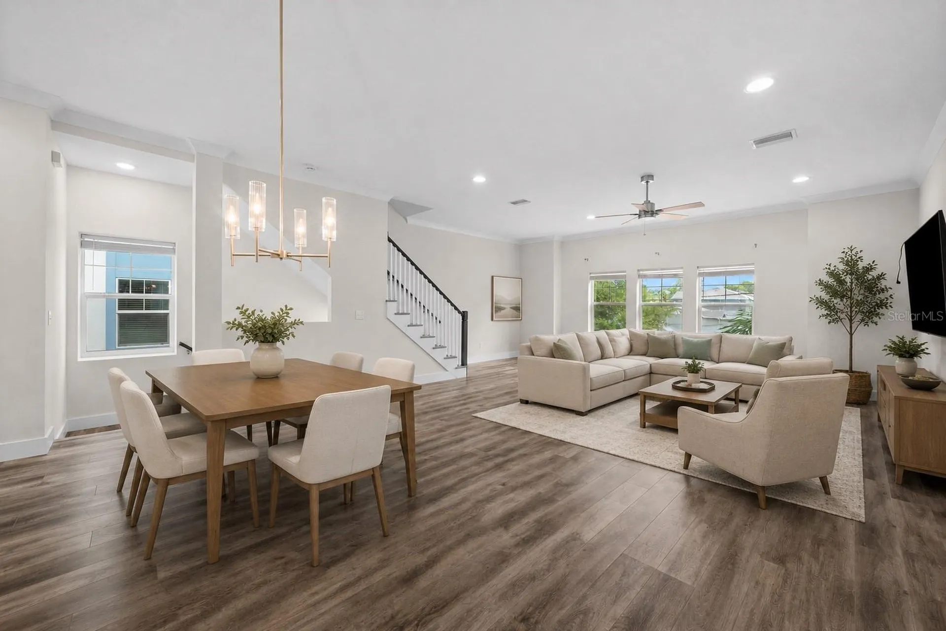 3122 W Azeele Street Tampa FL 33609