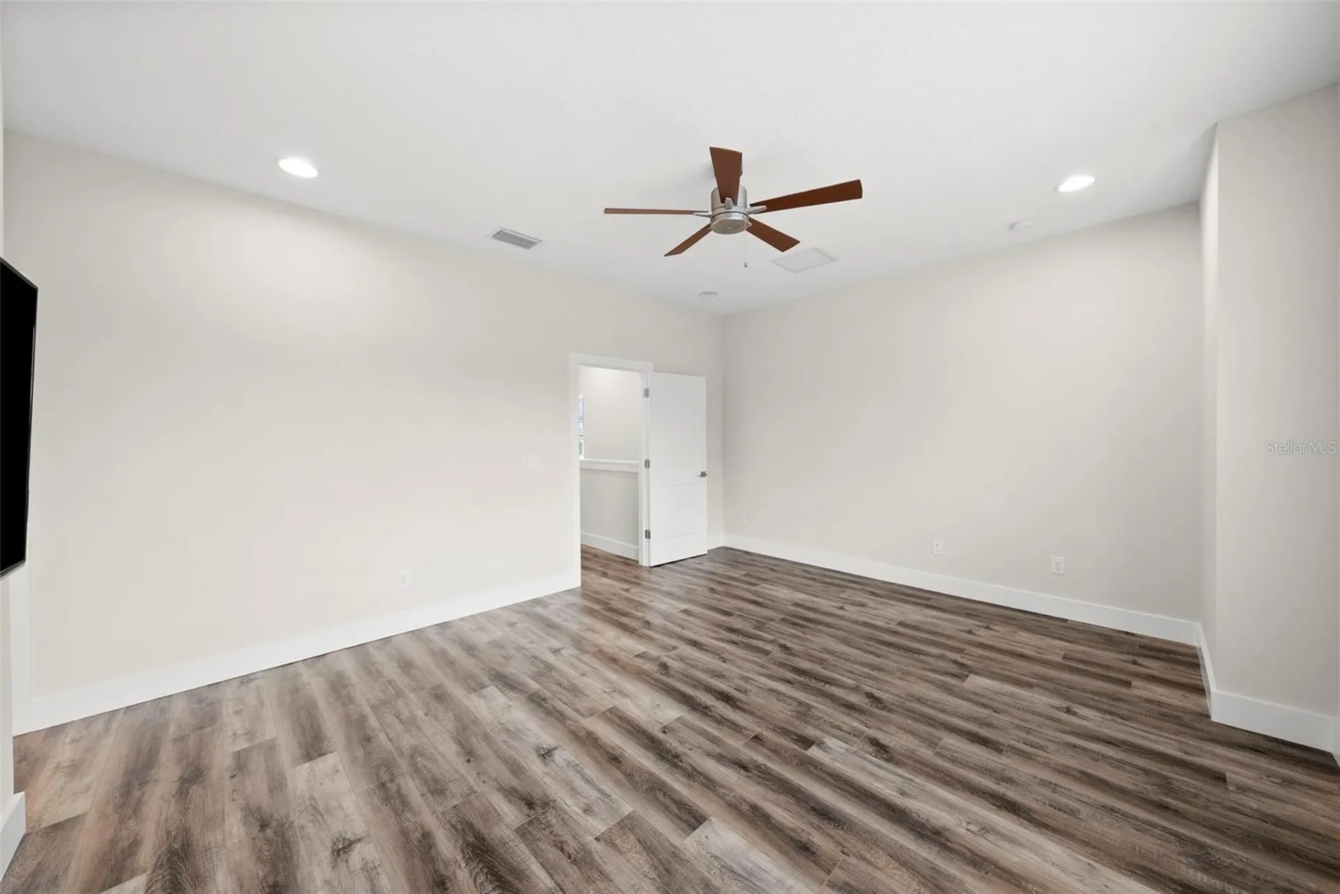 3122 W Azeele Street Tampa FL 33609