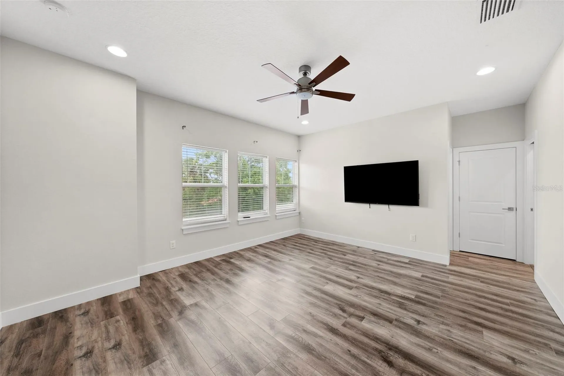 3122 W Azeele Street Tampa FL 33609