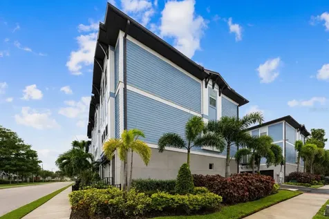 3122 W Azeele Street Tampa FL 33609