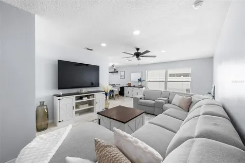 14018 Cascade Lane Tampa FL 33618