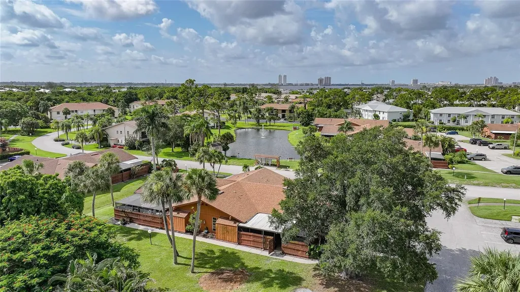 5625 Foxlake Drive North Fort Myers FL 33917