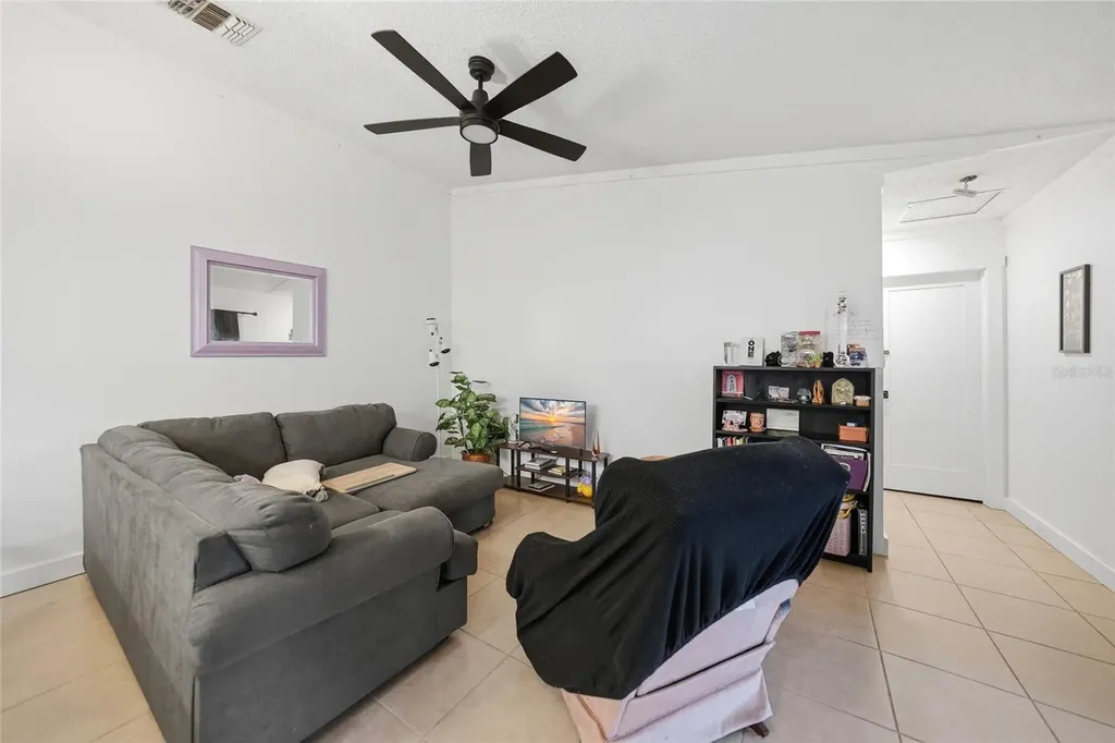 5625 Foxlake Drive North Fort Myers FL 33917