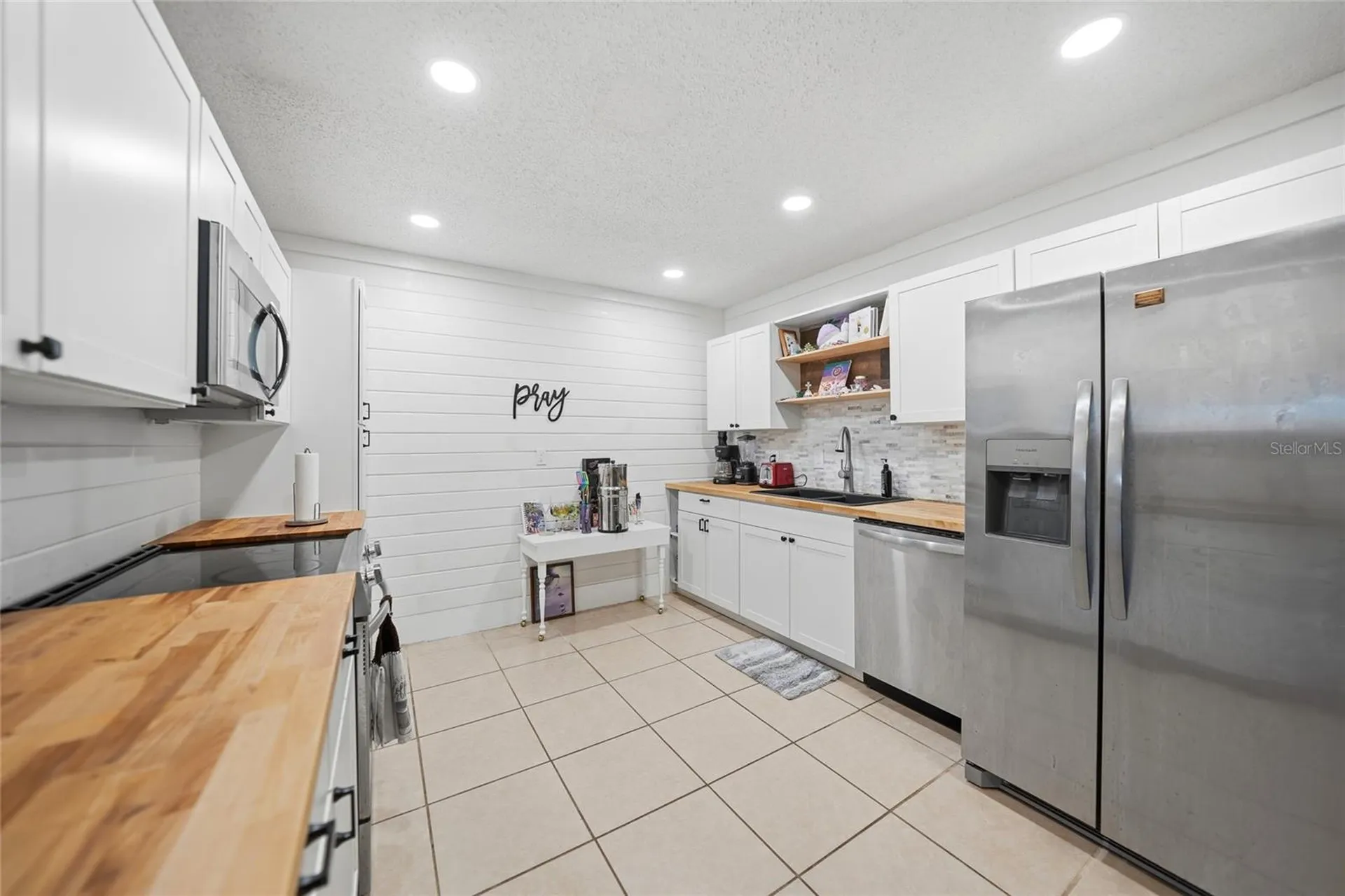 5625 Foxlake Drive North Fort Myers FL 33917