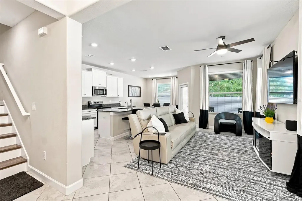 6809 Via Perloso Court Tampa FL 33625