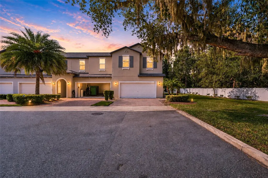 6809 Via Perloso Court Tampa FL 33625