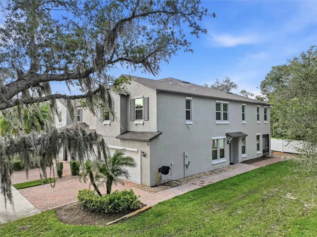 6809 Via Perloso Court Tampa FL 33625
