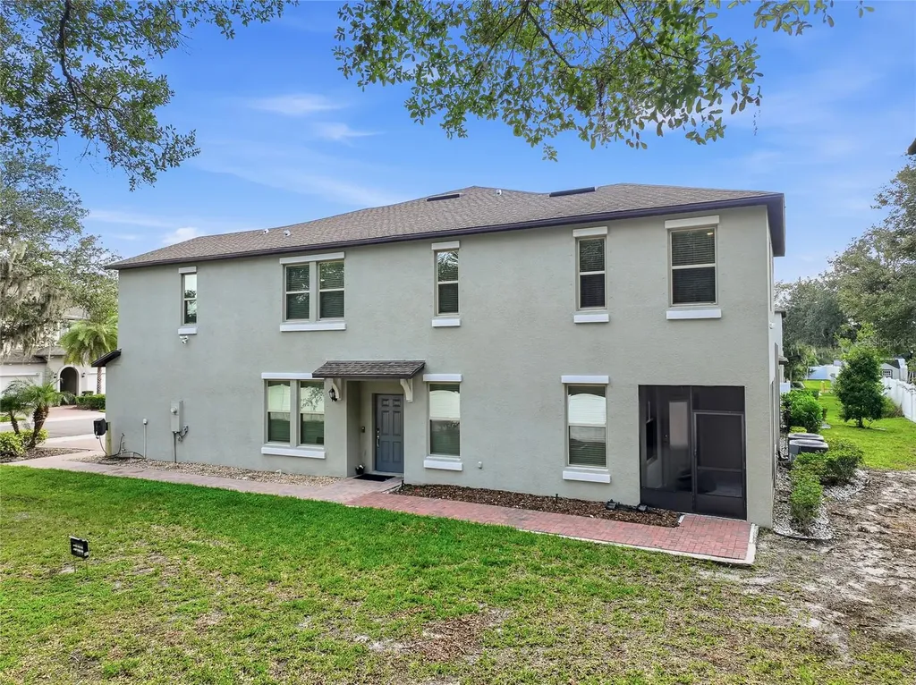 6809 Via Perloso Court Tampa FL 33625