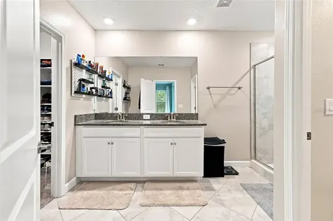 6809 Via Perloso Court Tampa FL 33625