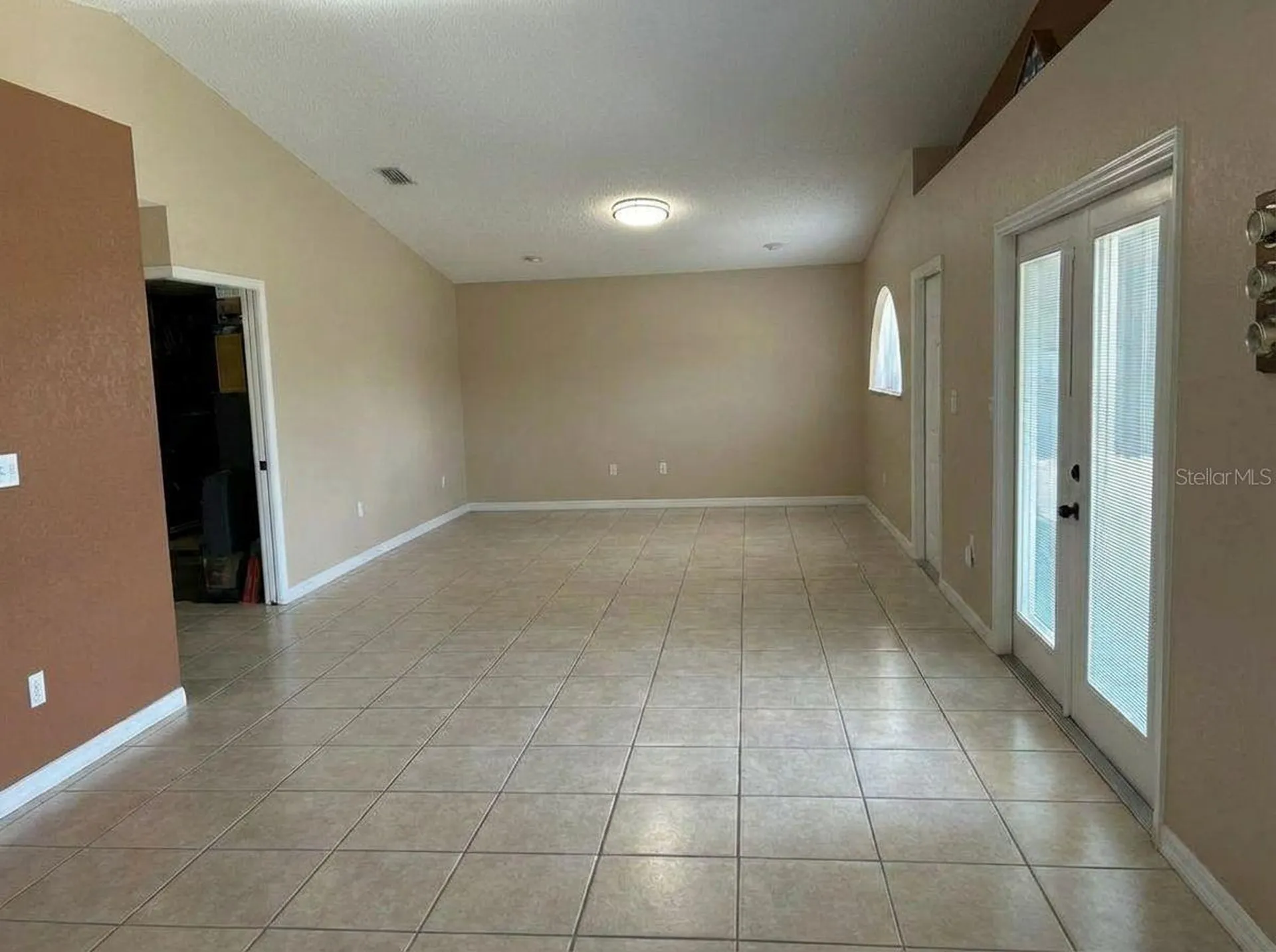 1783 Maryland Avenue NE St Petersburg FL 33703