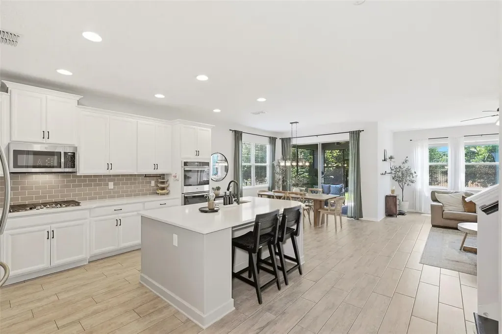 285 Ancona Avenue Debary FL 32713
