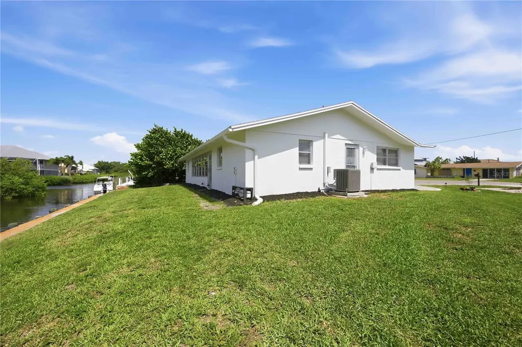 706 Quail Court Nokomis FL 34275