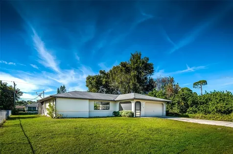 838 Jarvis Street Port Charlotte FL 33948