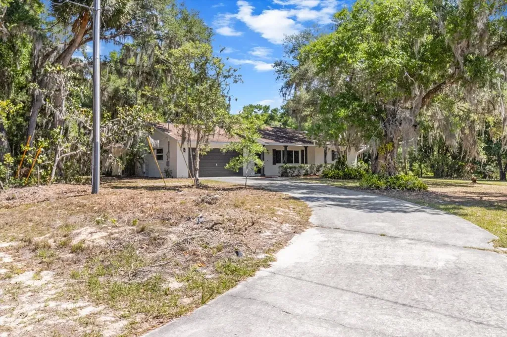 1255 S Estate Point Inverness FL 34450