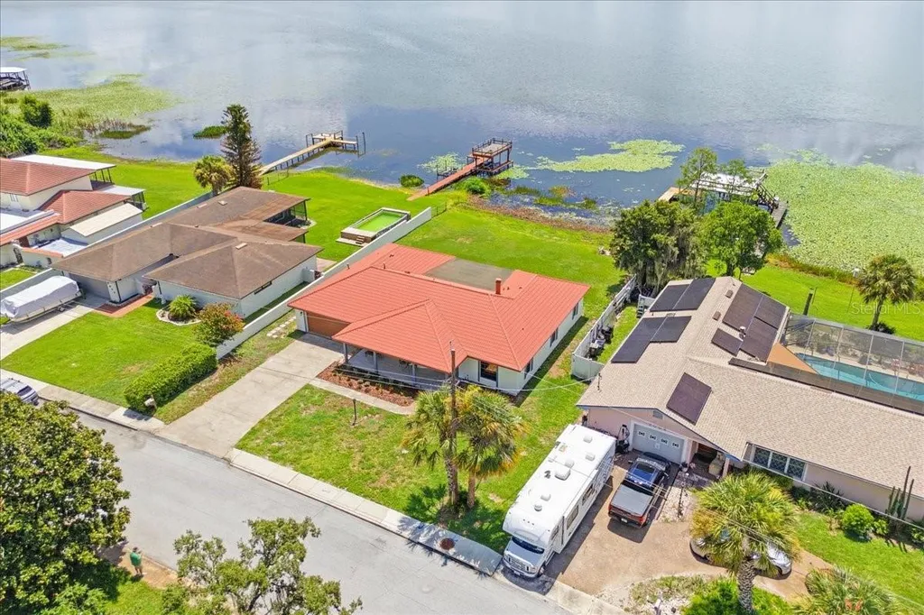 2004 Leisure Drive Winter Haven FL 33881