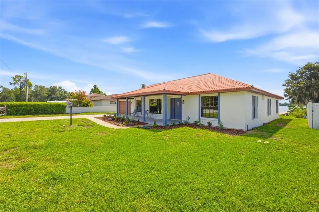 2004 Leisure Drive Winter Haven FL 33881