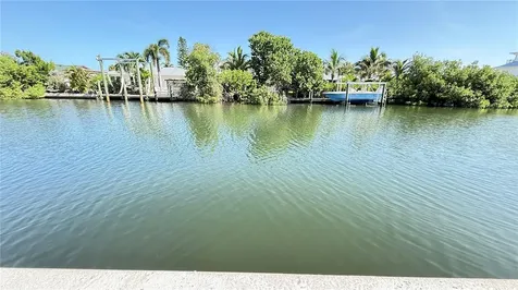 420 63rd Street Holmes Beach FL 34217