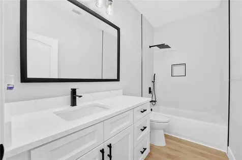 572 Oceanside Boulevard Melbourne FL 32903