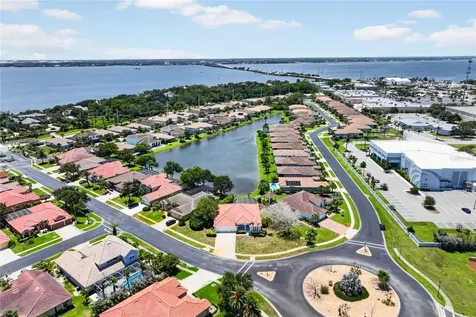 572 Oceanside Boulevard Melbourne FL 32903