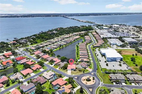 572 Oceanside Boulevard Melbourne FL 32903